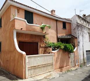 Eindrücke aus der Altstadt von Orosei