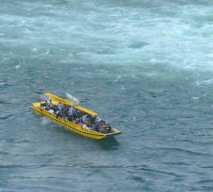 Boot zum Rheinfelsen
