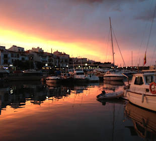 Hafen Porto Petro Sonnenuntergang