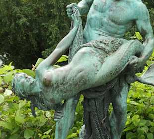 Der Fischer und die gefangenen Nixe