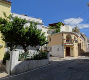 Rundgang durch die Altstadt von Orosei