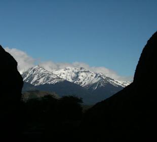 Вид на горы с пещеры Милодон.