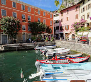 Impressionen aus dem alten Hafen von Limone