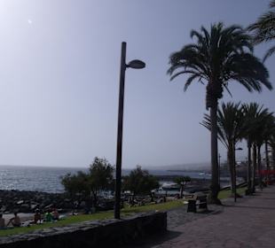 Promenade an der küste