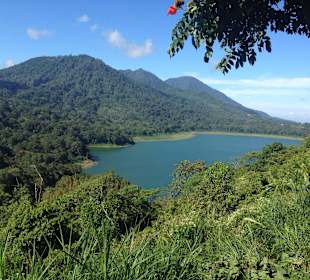 Danau Buyan, See auf Berg