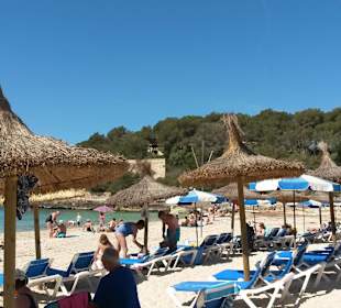 Strand, eine Bucht weiter