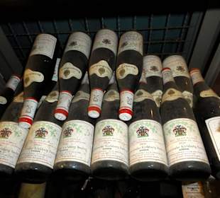 Im Flaschenlager des Bremer Ratskeller