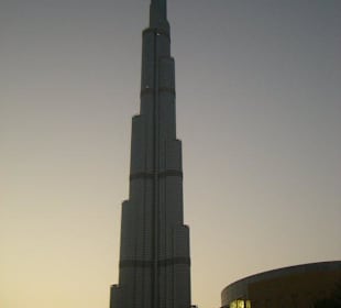 Burj Dubai in der Dämmerung