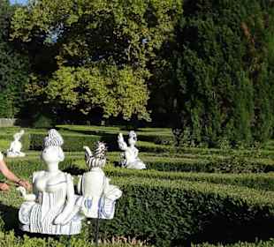 Ozdobne formy z krzewów i rzeźby