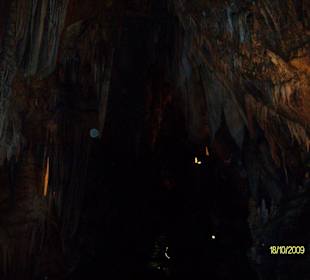 Innenansicht Höhle 16