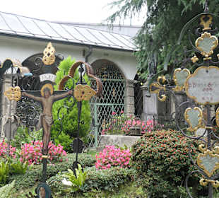 Im Petersfriedhof, Friedhof der Erzabtei St. Peter