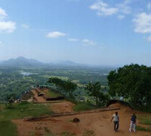 Blick vom Felsen Sirigiriya
