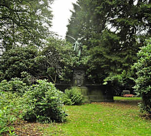 Кладбище Ольсдорф, Гамбург, 16 сентября 2013 года