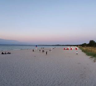 Strand bei Abenddämmerung in Boltenhagen