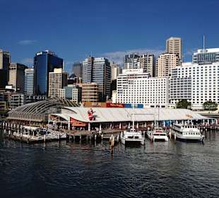 Blick zum Wild Life mit Skyline von Sydney