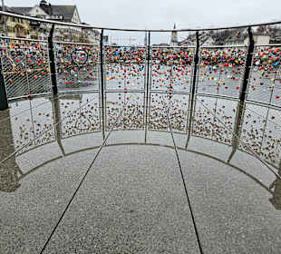 Brücke mit Schlösser