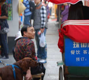 Rikscha-Verkehr am Kanal
