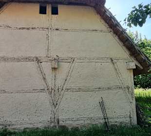 Alles von Hand wieder dort aufgebaut