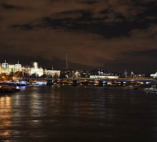 London by night