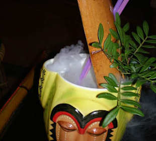 Spezielle Drinks mit Feuerwerk