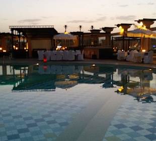 Seafood Dinner am Du Port Pool