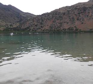 Kournas See Souvenvirshops