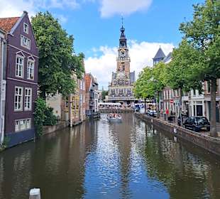 Het Huis Met De Kogel Uit 1557 in Alkmaar