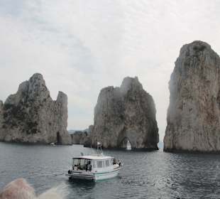 Schiffsrundreise Capri Insel