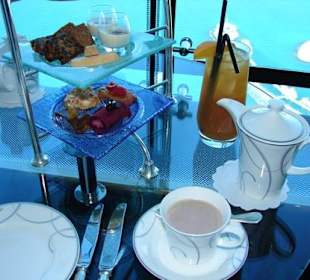 Burj Al Arab - Afternoon Tea Sky View Bar