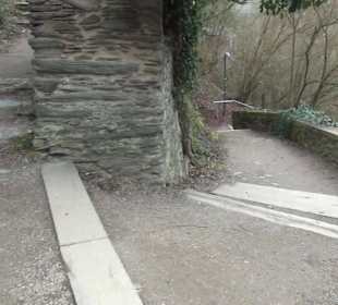 Stadtmauer- Rundweg - Weg ab Burg Stahleck