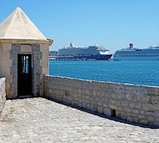 Aussicht auf Kreuzfahrt Schiffe