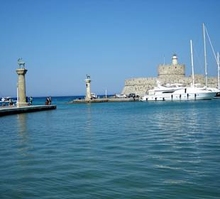 Mandrakihafen in Rhodos-Stadt