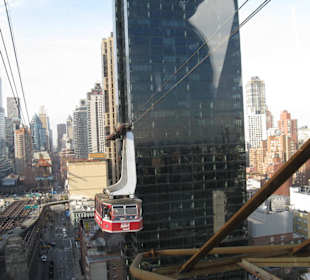 Blick auf die Kabine der Seilbahn