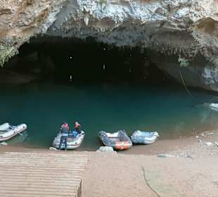 Einfahrt unterirdischer See