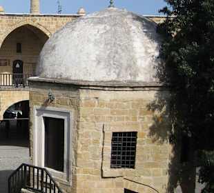 Mini-Moschee auf dem Innenhof