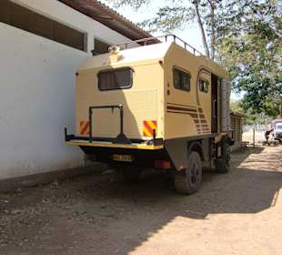 Unimog in Afrika, der kommt überall durch