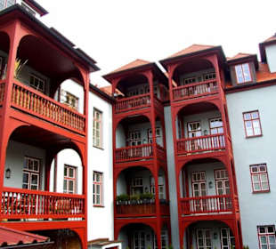 Balkone alle aus reinen Holz