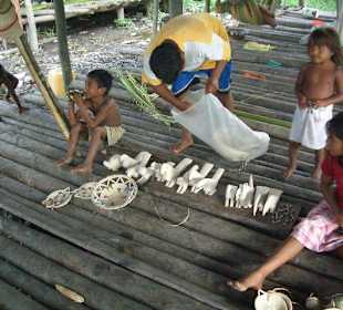 Besuch bei einer Indio Familie