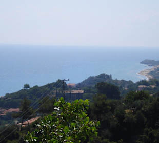 Toller Ausblick bis zum Plaka-Beach 