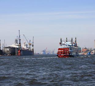 Am Hafen von Hamburg
