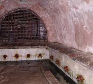 Hier heraus kommt das wasser