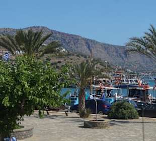 Hafen von Elounda
