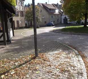 Dorfbrunnen am Backhaus Lonsingen