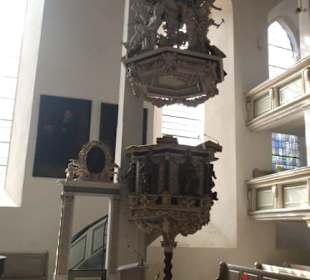 Die reich verziert Kanzel der Augustinerkirche