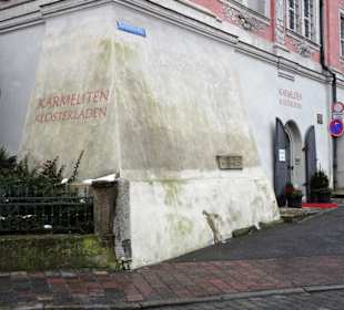 Zugang zum Karmeliten Klosterladen