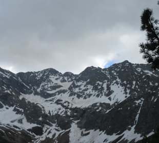 Berge und Schnee