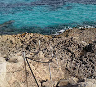 Tolle Aussicht auf das Meer und zum Leuchtturm