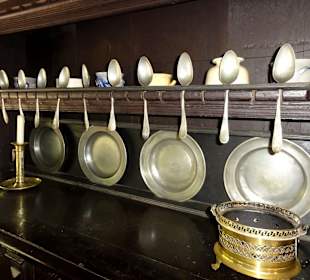 Geschirr in der Ess-Ecke