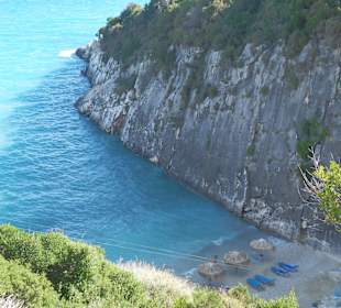 Widok na plażę xigia z parkingu