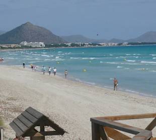 Strand mit Gebirgszug Richtung Alcudia!